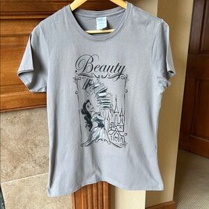Gray Beauty Graphic T-Shirt